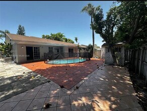 20500 SW 92nd Pl in Cutler Bay, FL - Building Photo - Building Photo