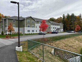 10 E Ridge Dr in Milford, NH - Building Photo