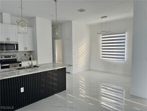 1907 W 9th St in Lehigh Acres, FL - Building Photo - Building Photo