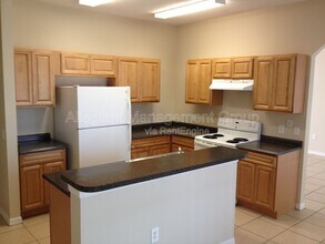 76 Alicante Ct in Kissimmee, FL - Building Photo - Building Photo