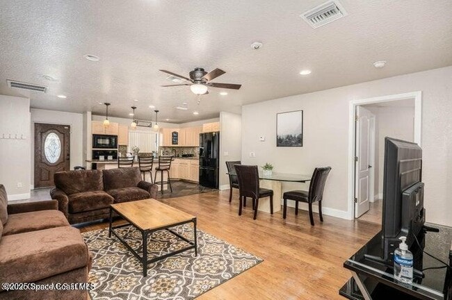 1043 Green Rd in Rockledge, FL - Building Photo - Building Photo