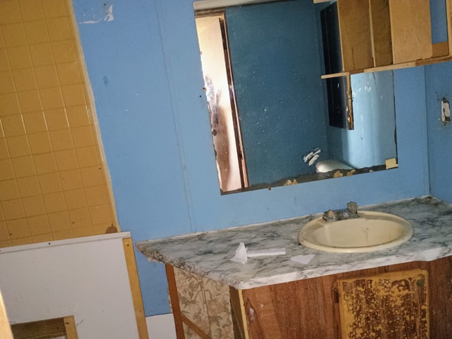 property at 121 S Pine St