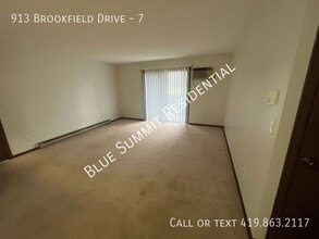 913 Brookfield Dr in Mansfield, OH - Building Photo - Building Photo