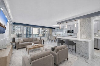 400 E Randolph St in Chicago, IL - Building Photo - Building Photo