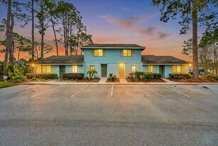 1503 Marsh Cove Ln in Palm Valley, FL - Building Photo