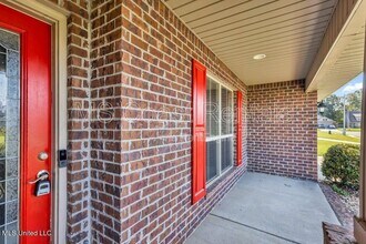 18020 Canal Landing Dr in Gulfport, MS - Building Photo - Building Photo