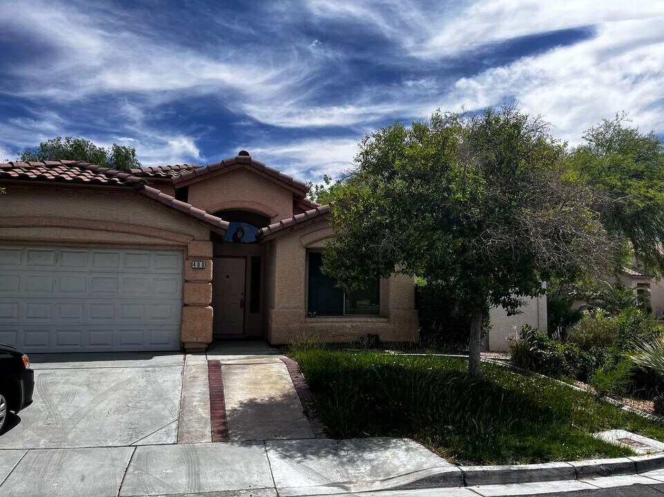 400 Carlton Kay Pl in Las Vegas, NV - Building Photo