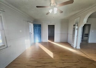 1521 33rd St in Lubbock, TX - Building Photo - Building Photo