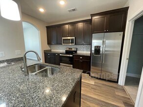 321 Beckley Ridge Ln in Louisville, KY - Building Photo - Building Photo