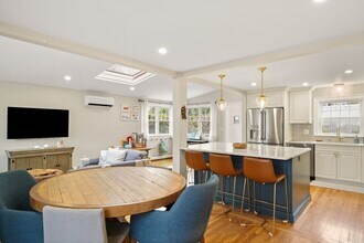 62 Sycamore Rd in Melrose, MA - Building Photo - Building Photo