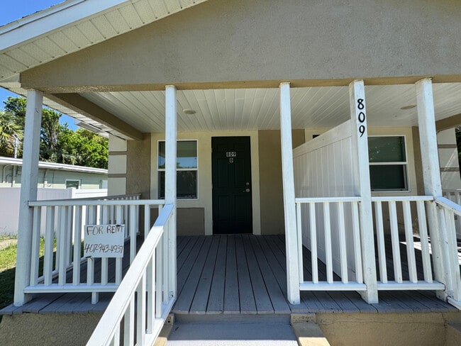 809 Bentley St in Orlando, FL - Building Photo - Building Photo