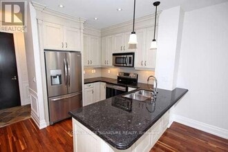 20 Burkebrook Pl in Toronto, ON - Building Photo - Building Photo