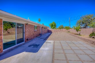 6821 E 4th St in Tucson, AZ - Foto de edificio - Building Photo