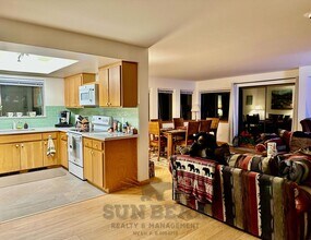 335 Ski Way in Incline Village, NV - Building Photo - Building Photo