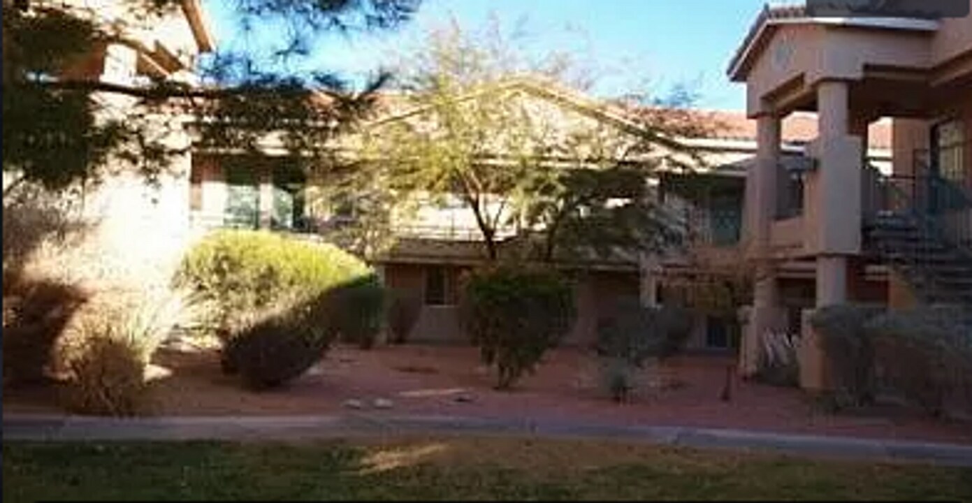 100 Pulsipher Ln in Mesquite, NV - Building Photo
