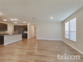 2604 Wheeler Ave in Aubrey, TX - Building Photo - Building Photo