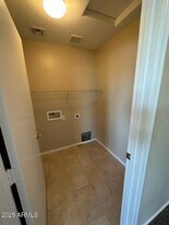 23811 W Desert Bloom St in Buckeye, AZ - Building Photo