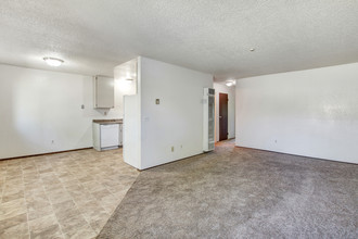 Parkwood Apartments in Santa Rosa, CA - Building Photo - Interior Photo