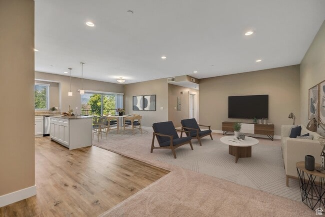 property at 1225 Wolf Hollow Ln