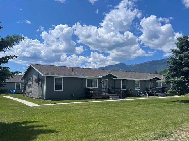 Welcome Way Apartments in Darby, MT - Foto de edificio - Building Photo