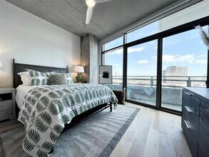 1801 N Pearl St in Dallas, TX - Building Photo - Building Photo