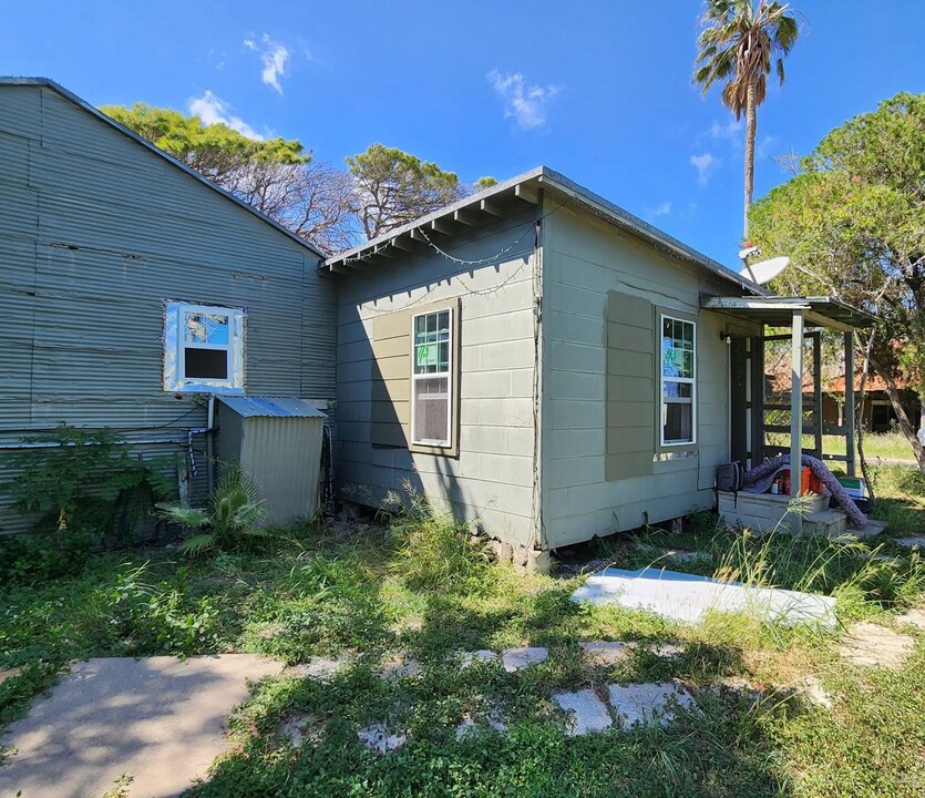 91221 Agnes St in Corpus Christi, TX - Building Photo