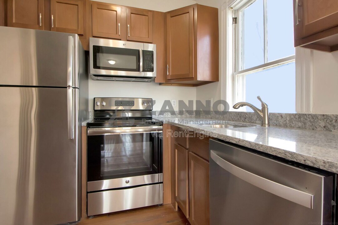 19 Arnold St in Providence, RI - Building Photo