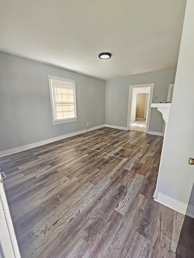 10 Clark St in Greenville, SC - Building Photo - Building Photo