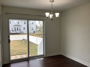 768 Shellbark St in Blacklick, OH - Foto de edificio - Building Photo