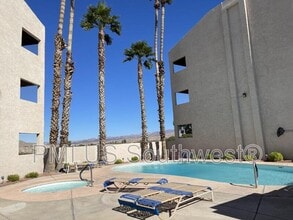 1611 AZ-95 in Bullhead City, AZ - Foto de edificio - Building Photo