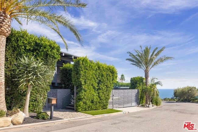 property at 344 Arno Way