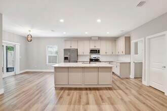 4320 Quiet Ct in Gulf Breeze, FL - Building Photo - Building Photo