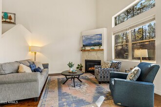 2477 W Mission Timber Cir in Flagstaff, AZ - Building Photo - Building Photo