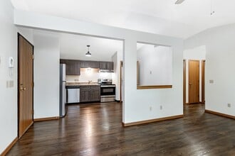 Eagle View Apartments in Wausau, WI - Building Photo - Building Photo