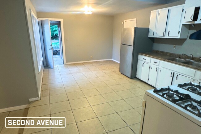 3030 McCool Ave in Memphis, TN - Building Photo - Building Photo
