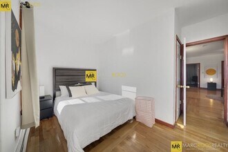 871 Harrison Ave, Unit 3 in Boston, MA - Foto de edificio - Building Photo