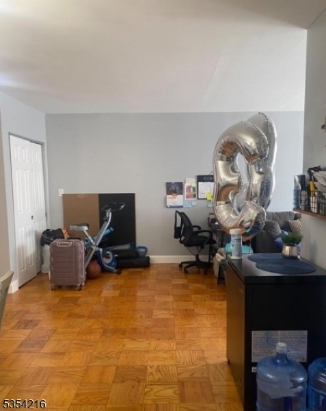 100 Luttgen Pl in Linden, NJ - Building Photo - Building Photo