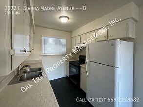 3372 E Sierra Madre Ave in Fresno, CA - Building Photo - Building Photo