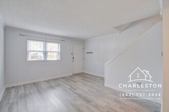 1836 Mepkin Rd in Charleston, SC - Building Photo - Building Photo