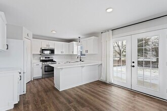 1873 Grassy Knoll Ct in Romeoville, IL - Building Photo - Building Photo