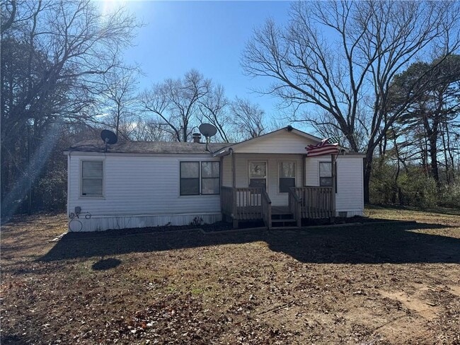 property at 15 Elza Dr