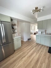 7274 Abraham Ct in Newport News, VA - Foto de edificio - Building Photo