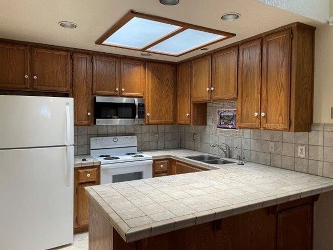 property at 879 Fordham Dr