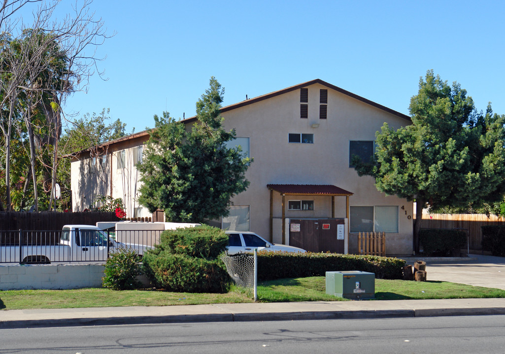 410 Avocado Ave in El Cajon, CA - Foto de edificio