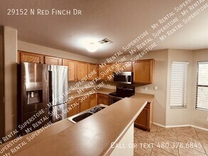 29152 N Red Finch Dr in Queen Creek, AZ - Building Photo - Building Photo