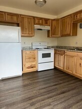 2044 NE Purcell Blvd in Bend, OR - Building Photo - Building Photo