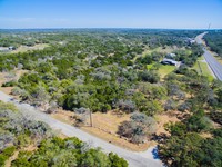 8290 Ranch Road 12 in San Marcos, TX - Foto de edificio - Building Photo