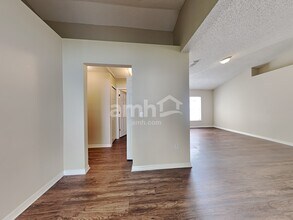 7405 Prosperity Park Rd N in Jacksonville, FL - Building Photo - Building Photo