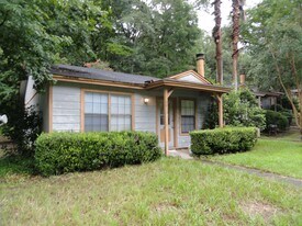 2833 Botany Pl in Tallahassee, FL - Building Photo