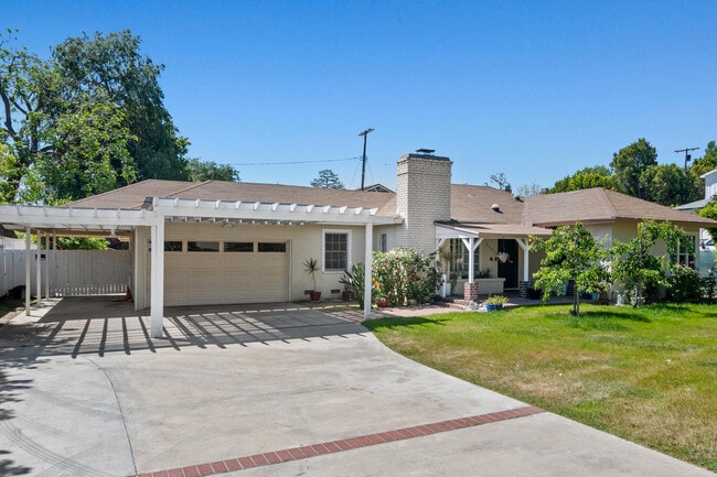 12510 Kling St in Studio City, CA - Building Photo - Building Photo